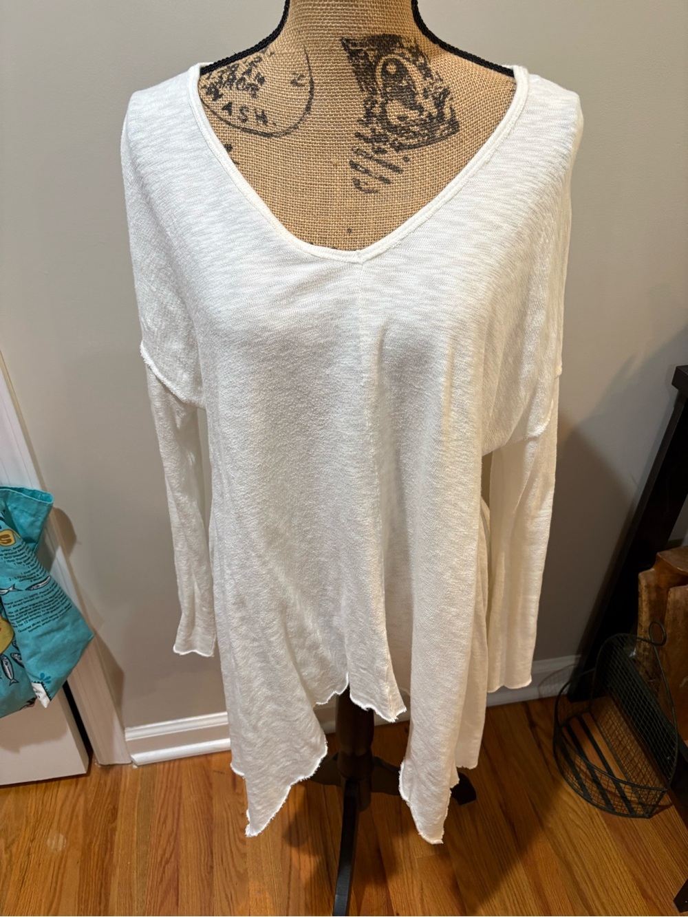 ▪️FOREVER 21 Asymmetrical Top